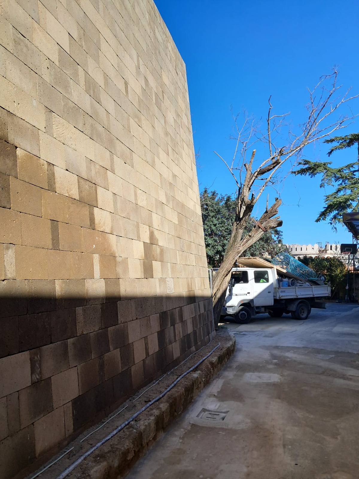 1a74911b-caa2-420f-bdae-bf5925942686