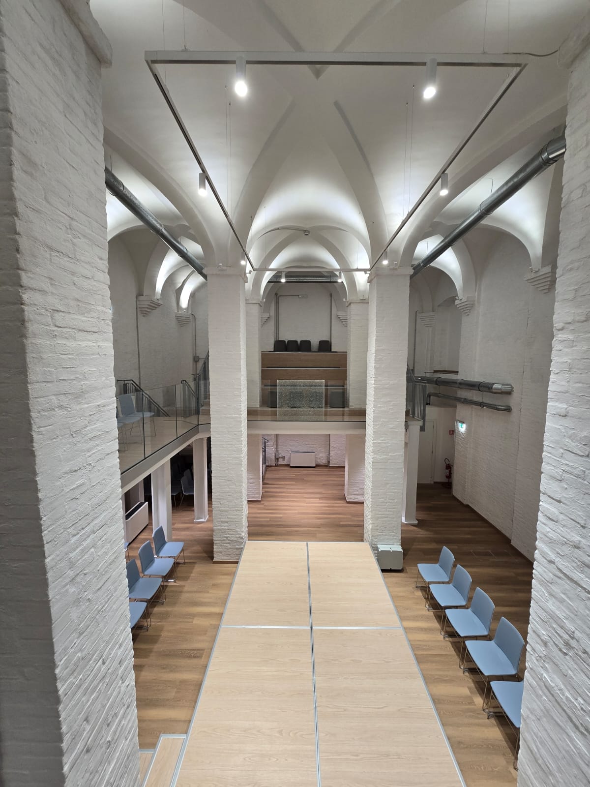 fe934ac3-c6d4-4371-9a52-912ba1081512